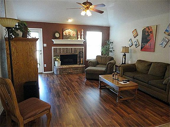 3rd image of 1725 Heron Dr