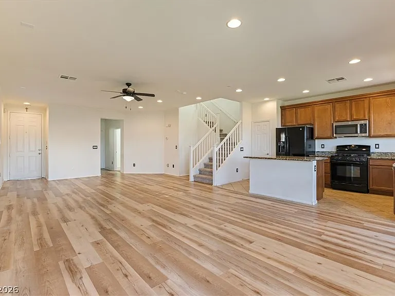 11204 Robin Park Ave — Photo 5