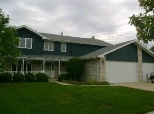 8420 Meadows Edge Trl, Tinley Park, IL 60487