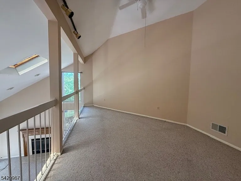 3844 Bloomingdale Dr — Photo 8