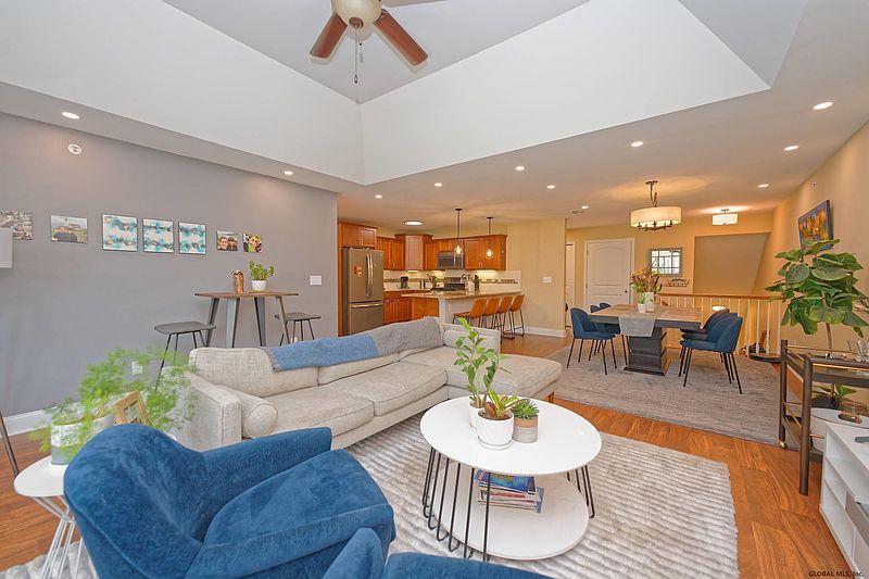 5th image of 603 BRUNSWICK MEADOW Way