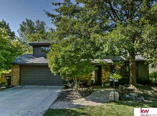 312 S 152nd St, Omaha, NE 68154
