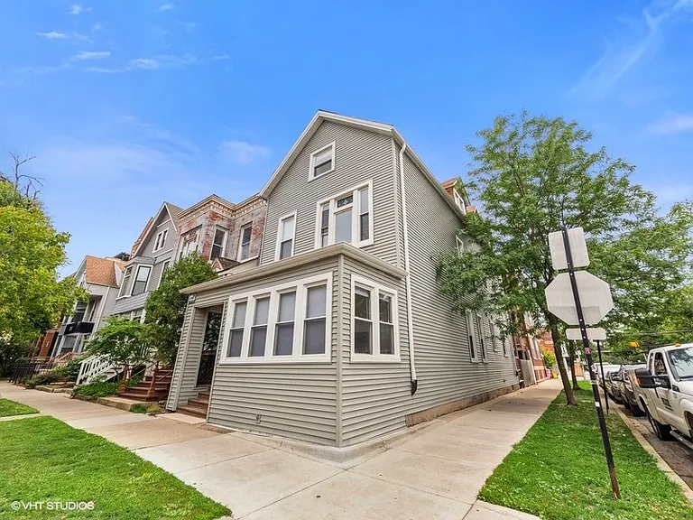 1067 W Cornelia Ave #3 — Photo 11