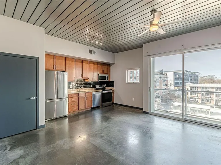 620 Glen Iris Dr NE #501 — Photo 41
