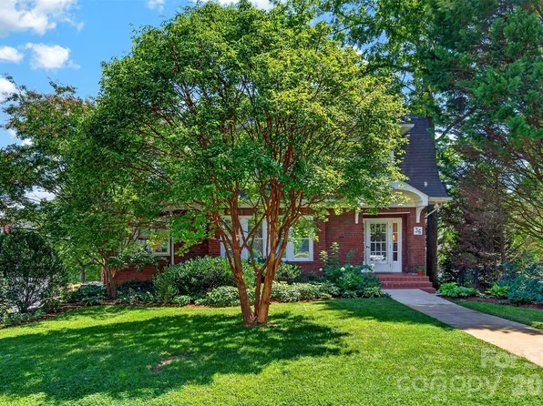 36 Mount Vernon Cir, Asheville, NC 28804