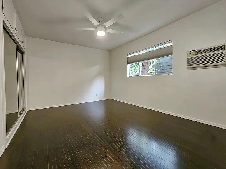 1940 S Beverly Glen Blvd #2 — Photo 9