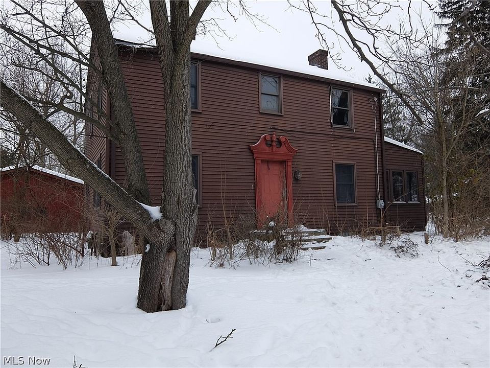 1st image of 1094 Churchill Rd