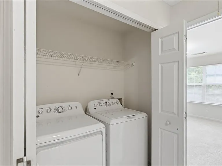 6710 Stoneleigh Way — Photo 21