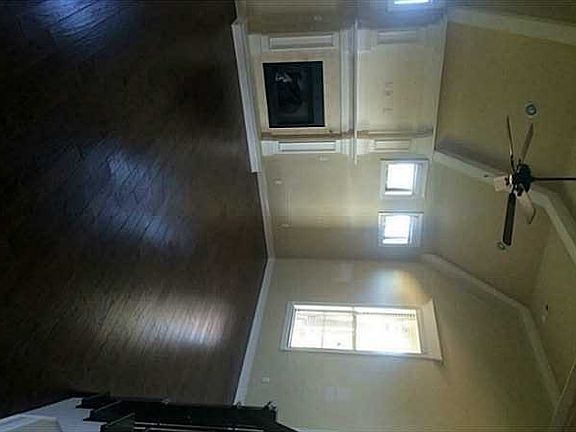 3rd image of 2084 Riverfront Ln