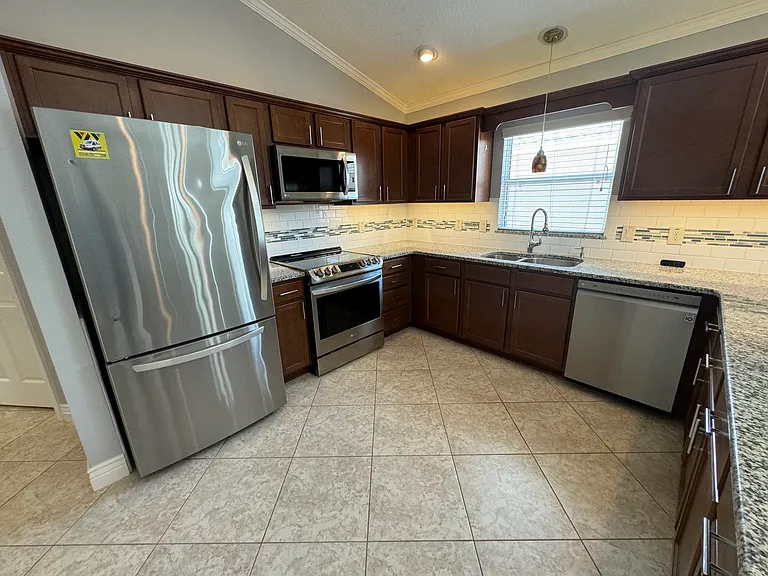 2272 Vassar Ln — Photo 5