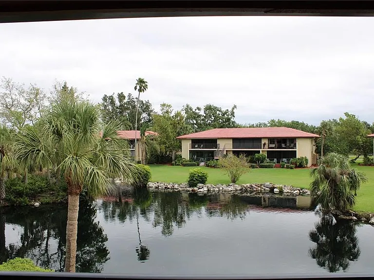 6472 Seagull Dr #306 — Photo 30
