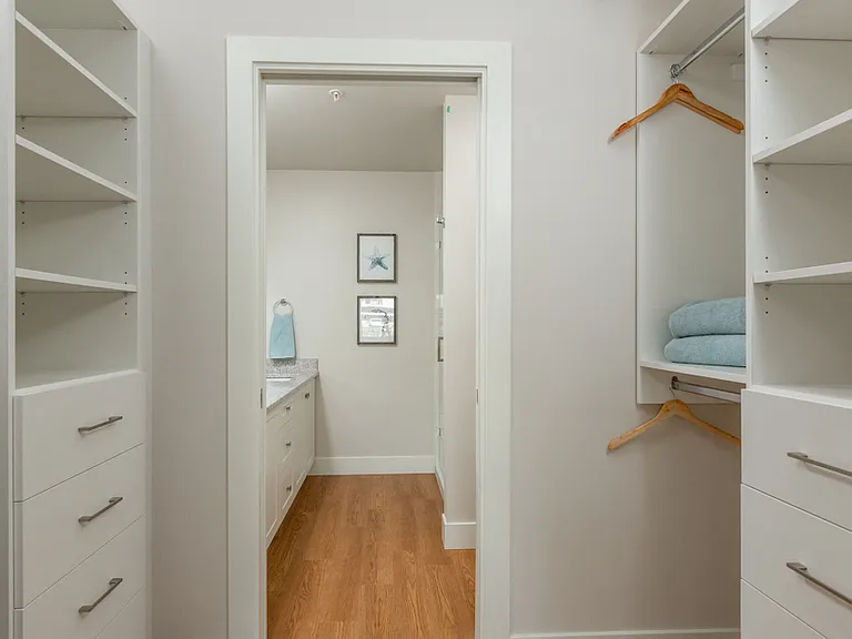 773 Glenmore Rd — Photo 11