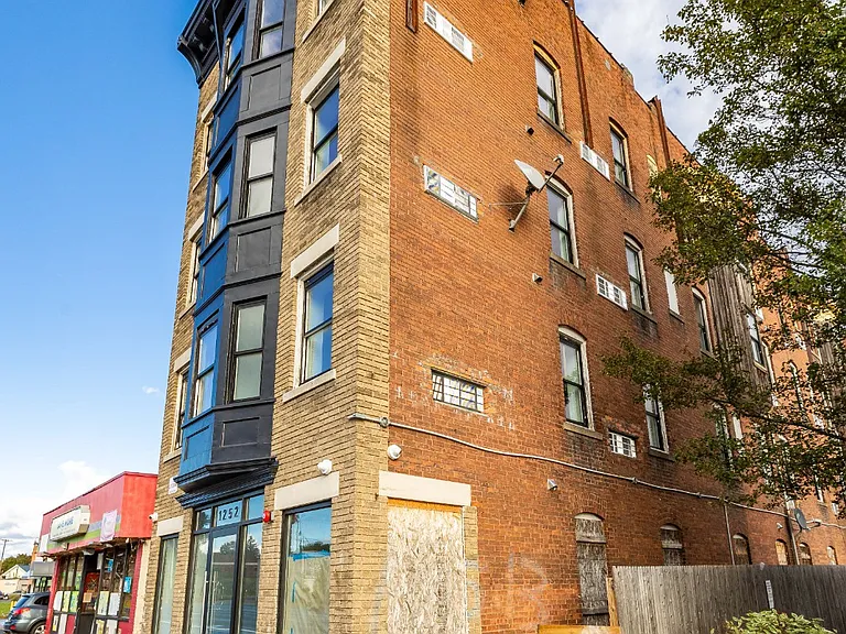 1260 Main St #204 — Photo 27