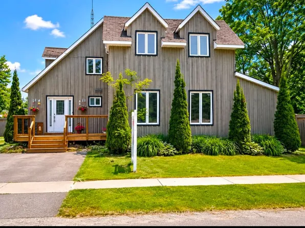 8063 King St, Clarington, ON L1C 3K2