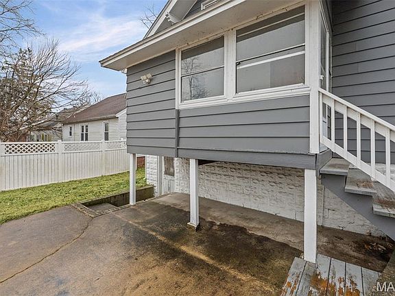 5th image of 3538 Berkeley Ave