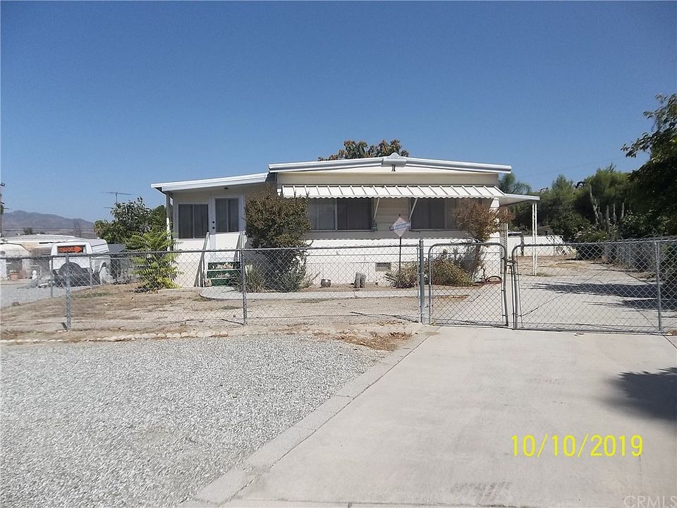 1st image of 44728 Woodrow Way