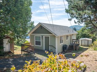 320 B St, Myrtle Point, OR 97458