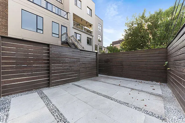 Sold by Compass | media 27