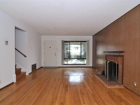 3rd image of 608 Keoncrest Dr