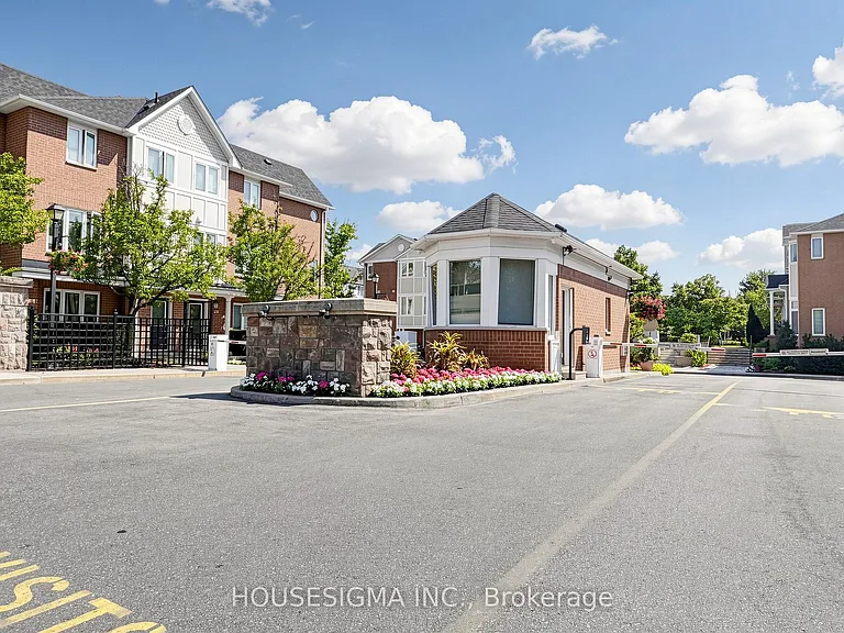 83 Mondeo Dr #220 — Photo 29