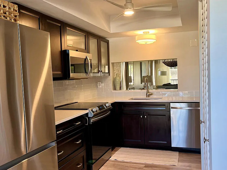 212 Deerwood Cir #5 — Photo 16