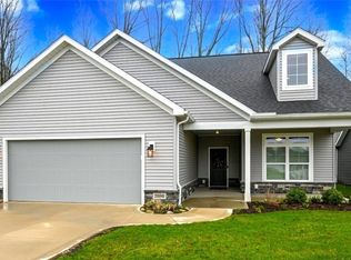 2080 Hawthorn Ct, North Canton, OH 44720