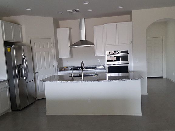 3rd image of 5798 W Autumn Vista Way