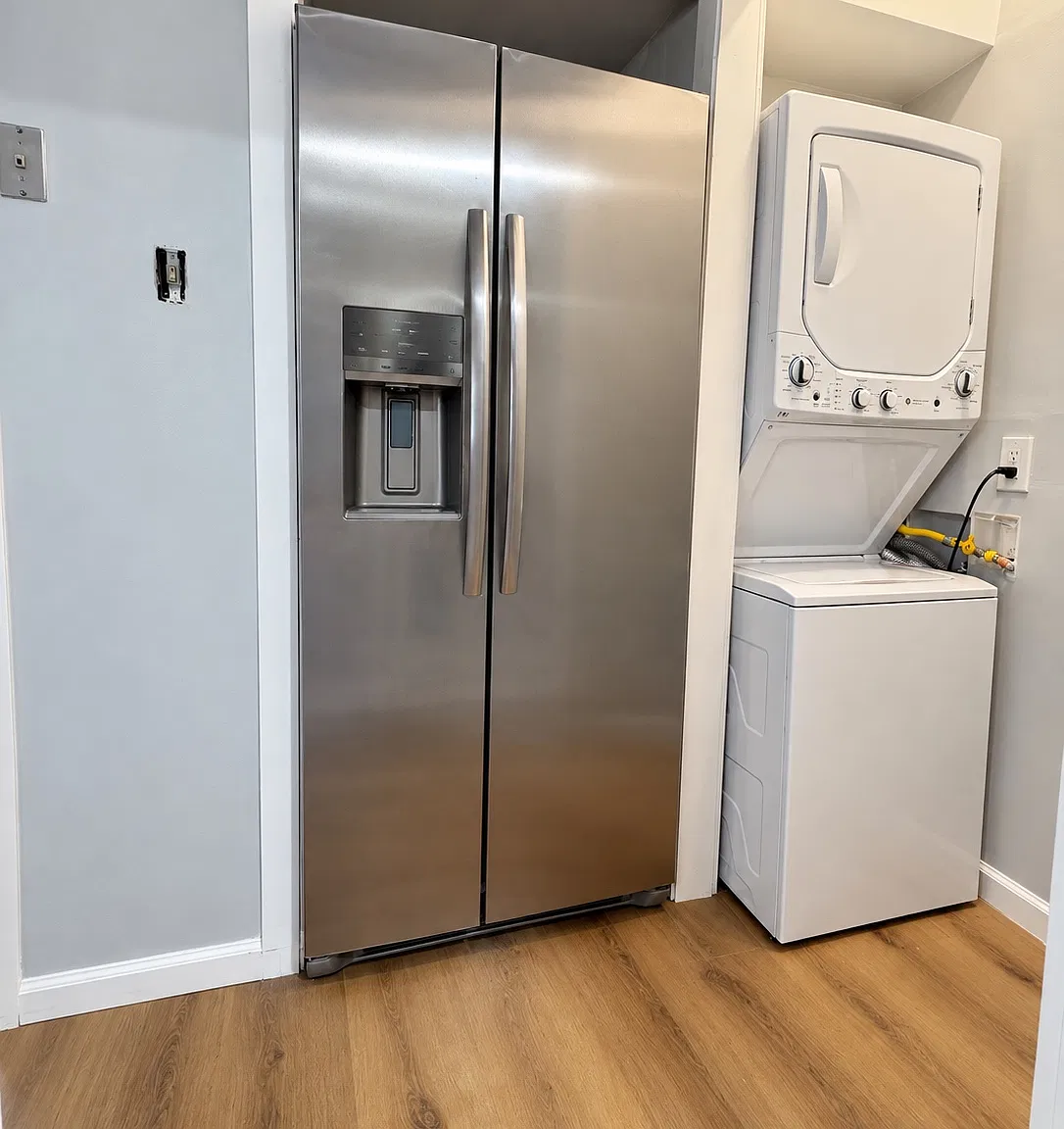 2 bed, $2,400 — Photo 2