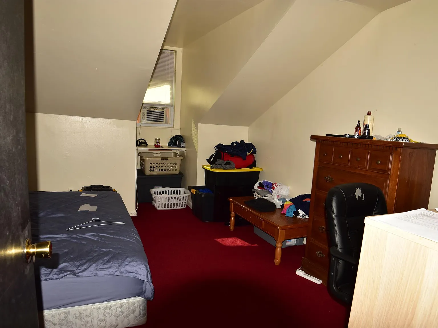 2 bed, 800 sqft, $1,700 — Photo 2