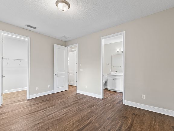 5th image of 6584 Calamondin Dr