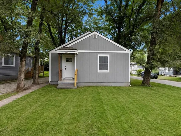 2543 Lister Ave, Kansas City, MO 64127