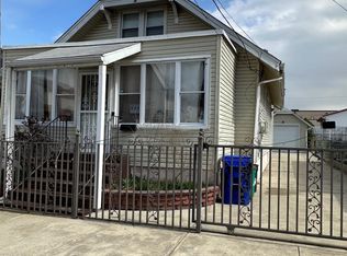 840 N 30th St, Camden, NJ 08105
