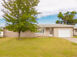 1101 Hickory St, Victoria, KS 67671