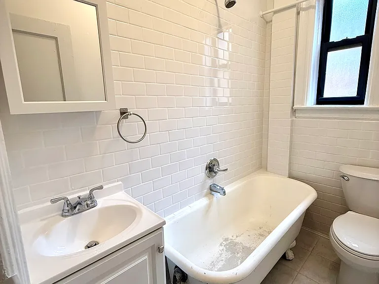 35-14 28th Ave #40 — Photo 14