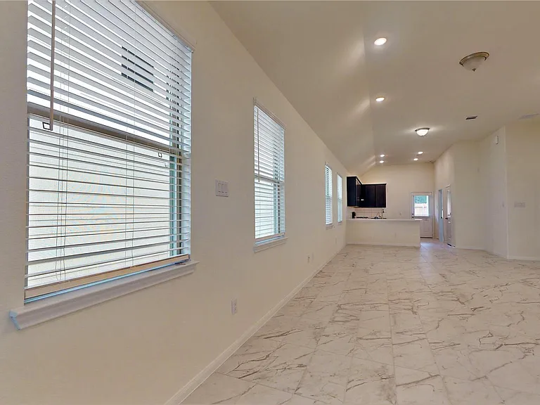 10434 Astor Point Trl — Photo 9