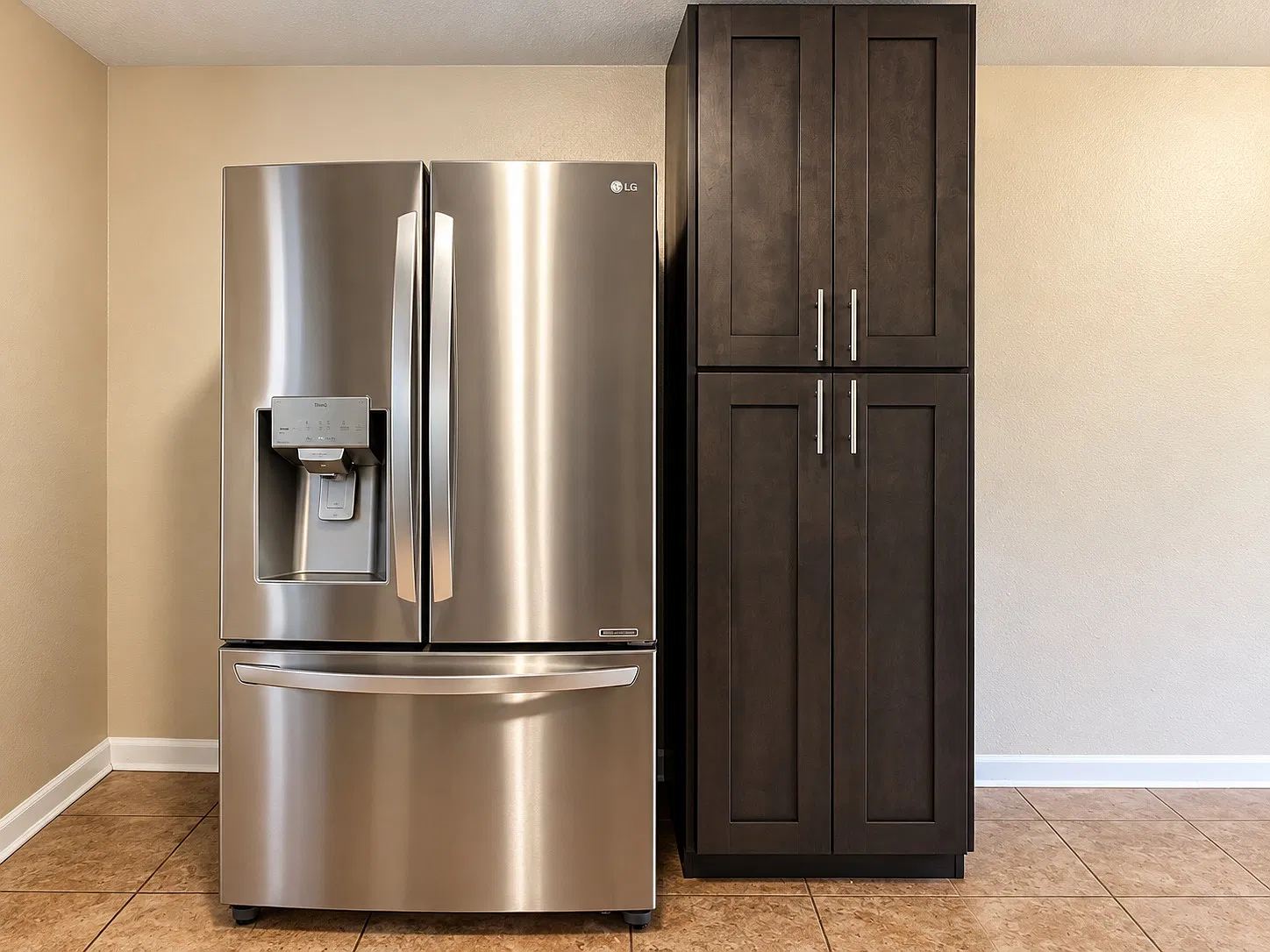 Frig/freezer and pantry