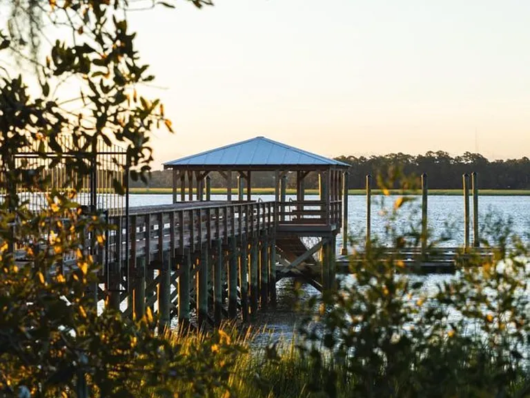 Dock.