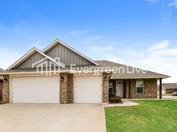 4213 Saint Augustine St, Mustang, OK 73064
