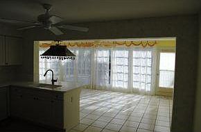 4th image of 6467 Pine Ave