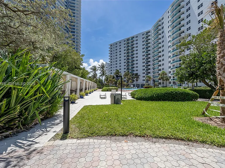 3001 S Ocean Dr #317 — Photo 35
