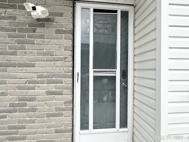 670 Millbank Dr #2 — Photo 8