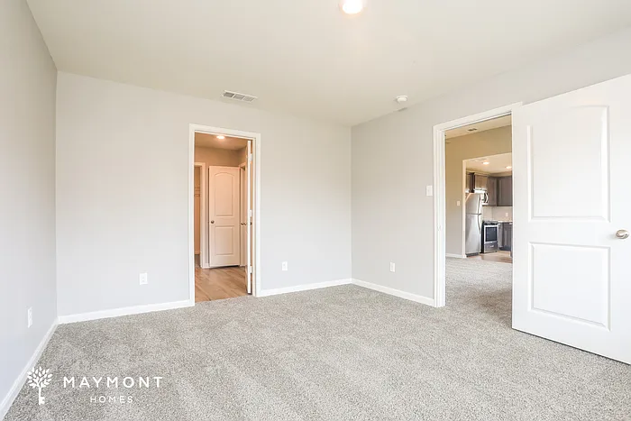 833 Mallorie Ln — Photo 7
