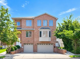 424 Lincoln St Unit 2, Palisades Park, NJ 07650