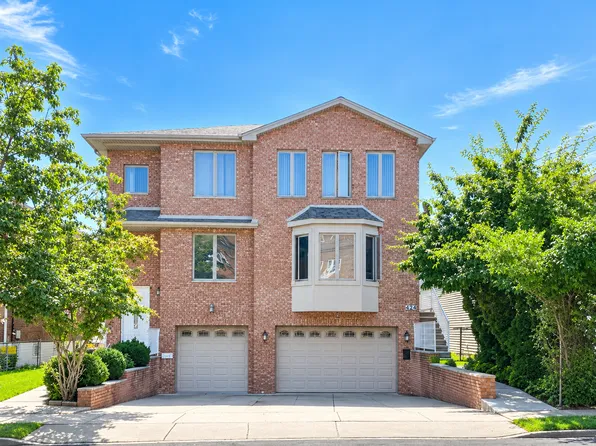 424 Lincoln St Unit 2, Palisades Park, NJ 07650
