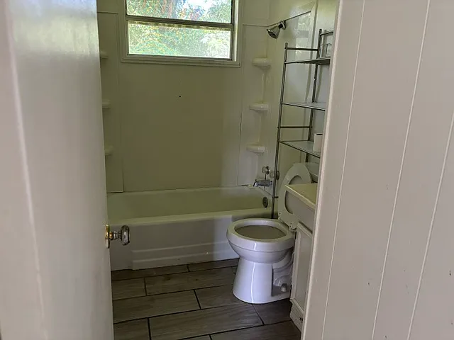 405 N 1st St — Photo 5