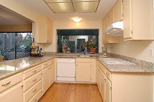 5th image of 1800 Canyon Oak Ct