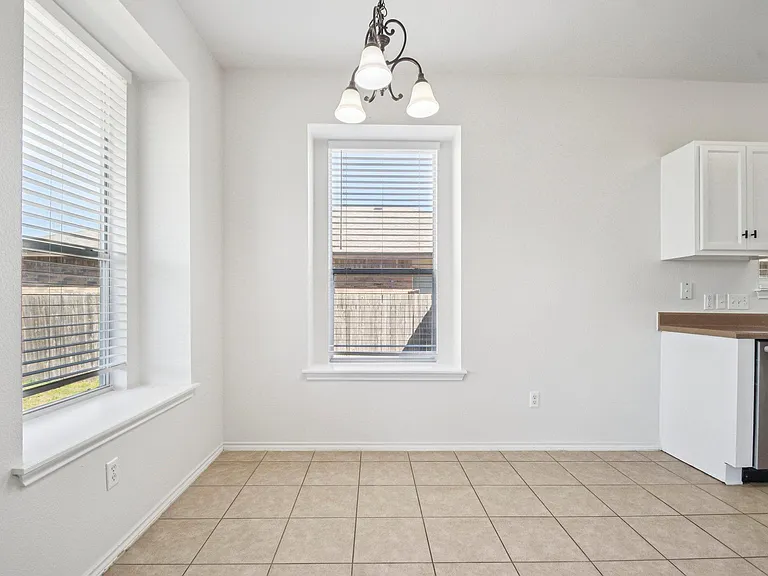 217 Killian Loop — Photo 11