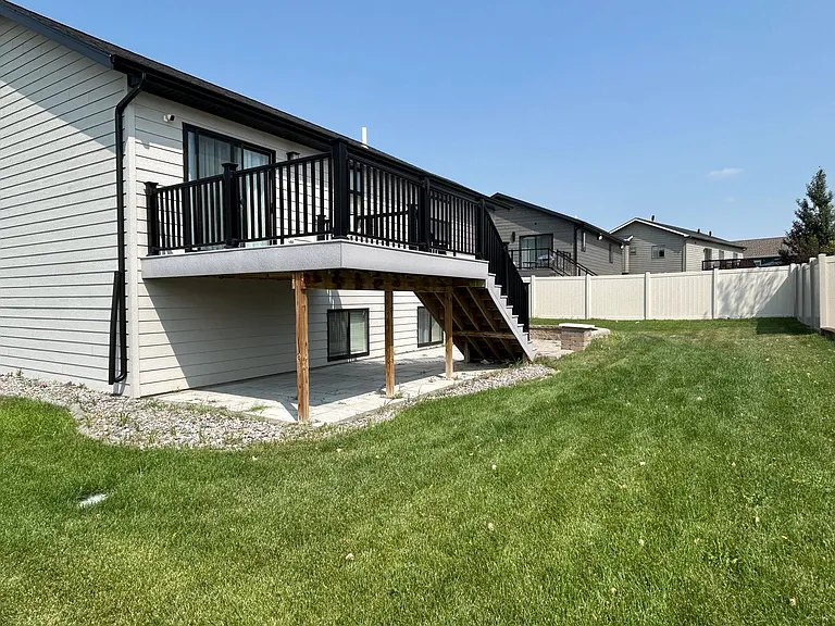3214 Cody Dr — Photo 3
