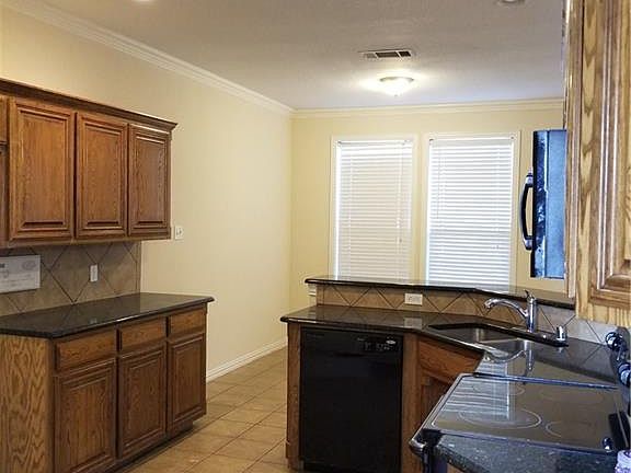4th image of 1856 Woodchase Dr