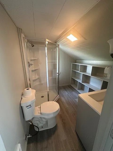 2 bed, $1,100 — Photo 3